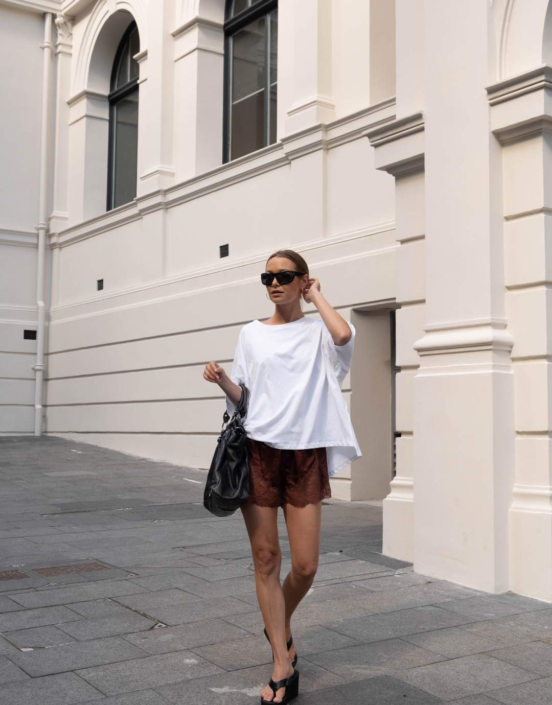 The Amélie Lace Shorts / Chocolate