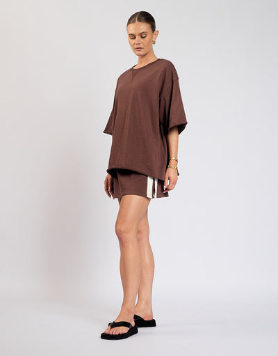 The Mason Tee / Chocolate