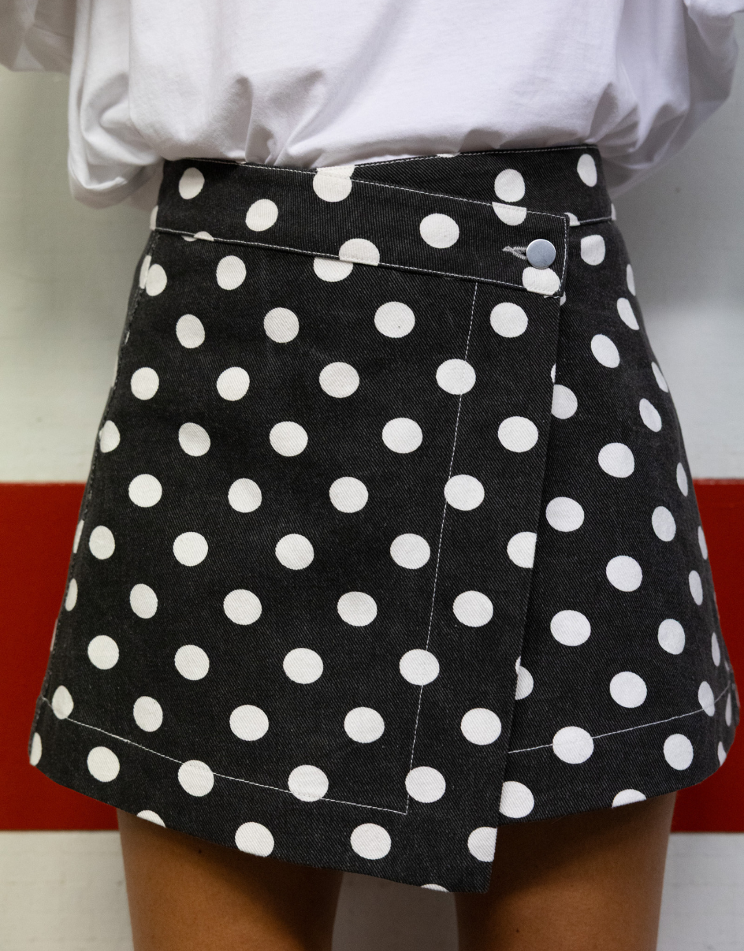 The Winnie Skirt / Black Wash