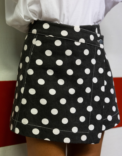 The Winnie Skirt / Black Wash