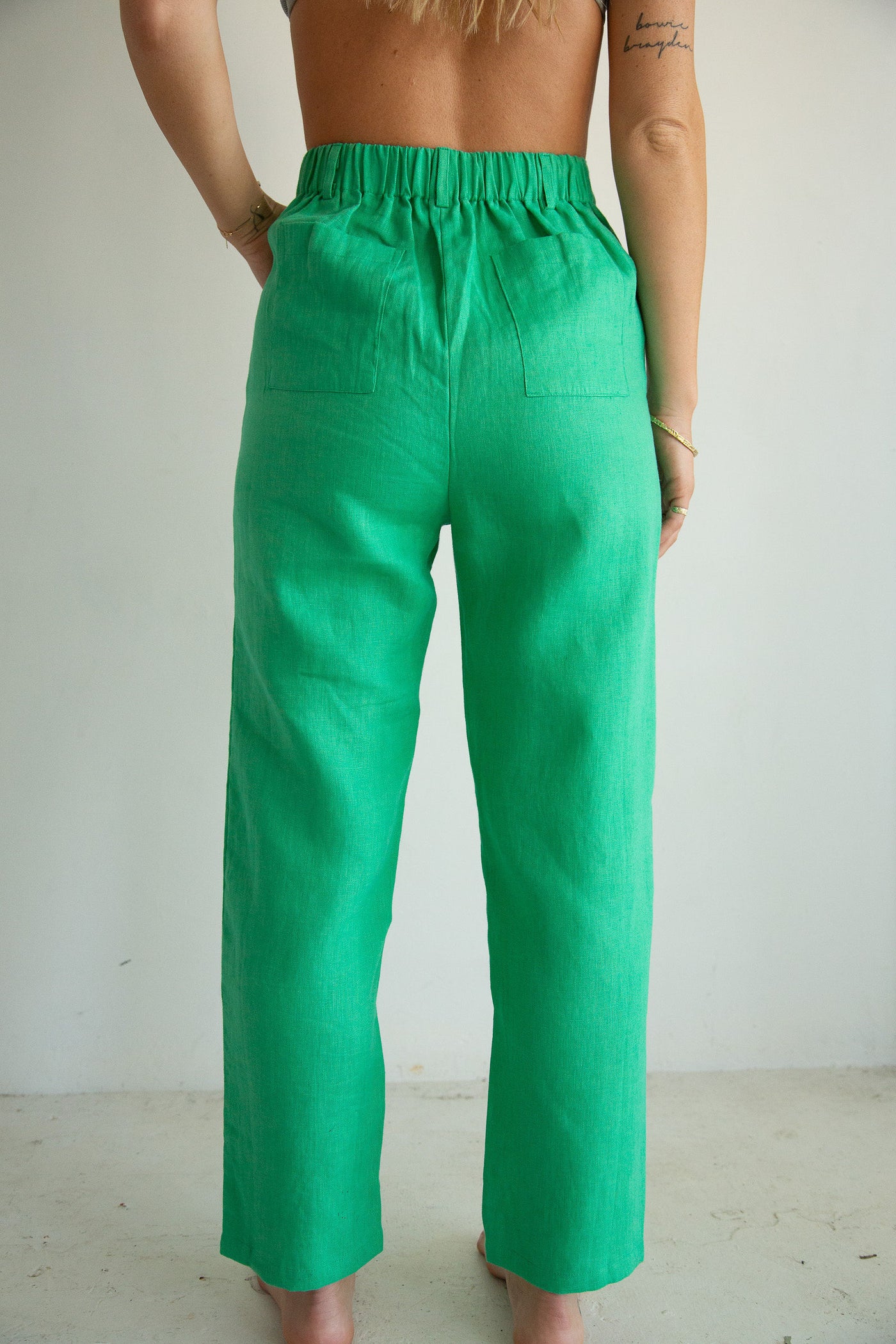 THE PIA PANT / APPLE